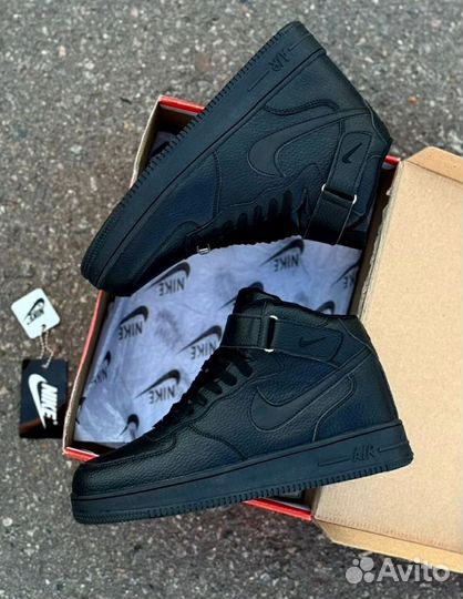 Кроссовки зима