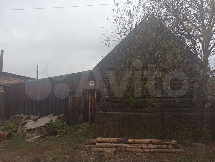 Дом 27 м² на участке 10 сот.