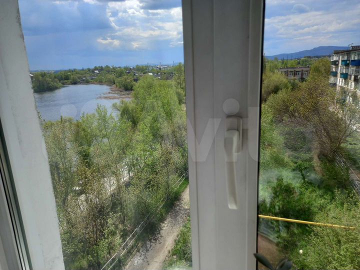 3-к. квартира, 52 м², 5/5 эт.