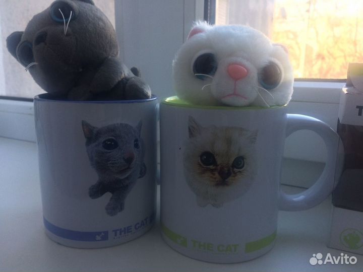 Чашки с игрушками