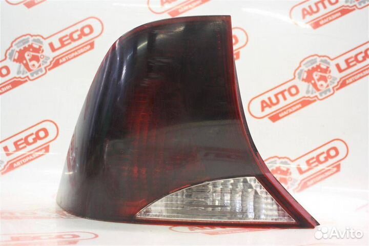 Фонарь задний левый Ford Focus 2000