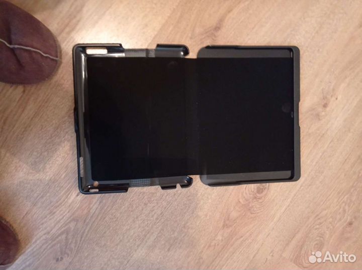 Чехол на iPad