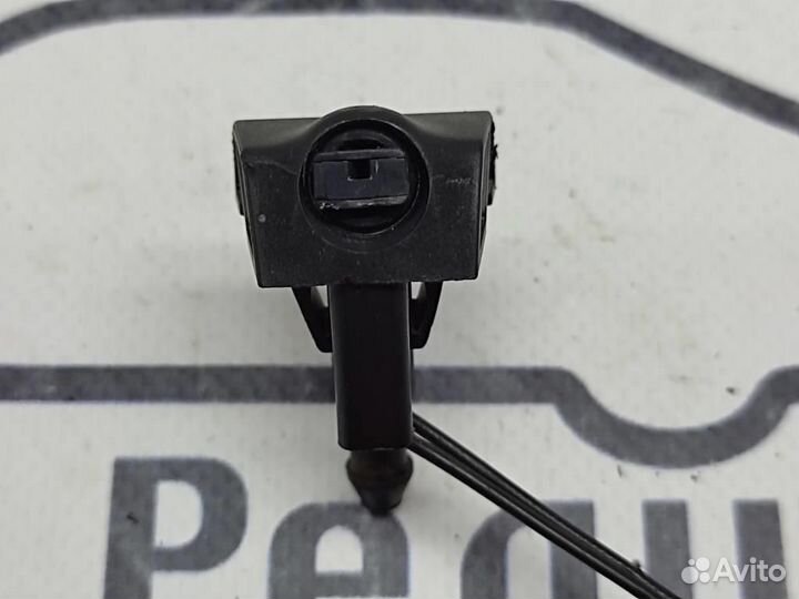 Форсунка омывателя лобового стекла w470 X-class