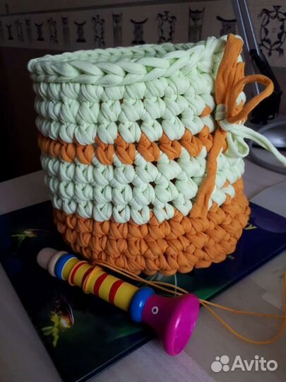 Корзинка из трикотажной пряжи