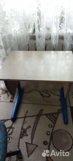 Парта и кресло