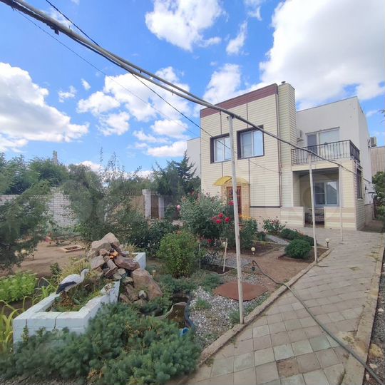 Коттедж 171,3 м² на участке 10,7 сот.