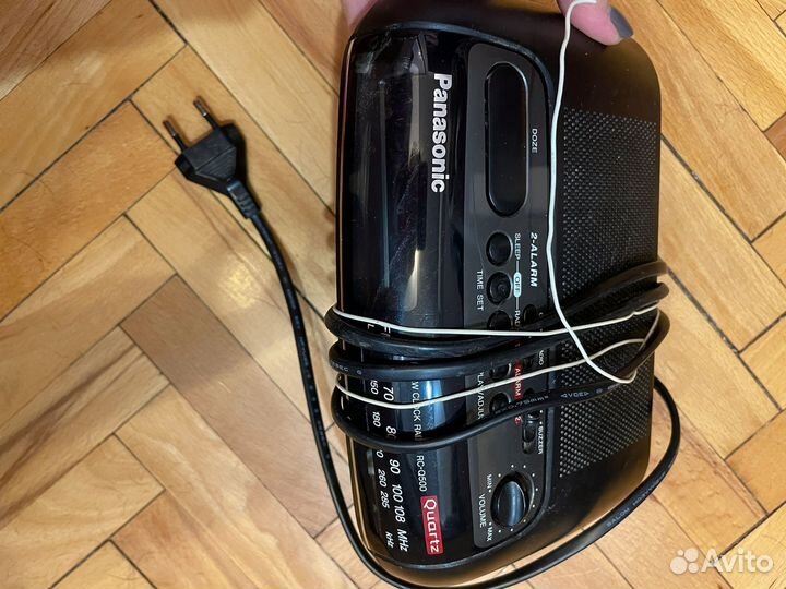 Радио часы с будильником panasonic RC-Q500