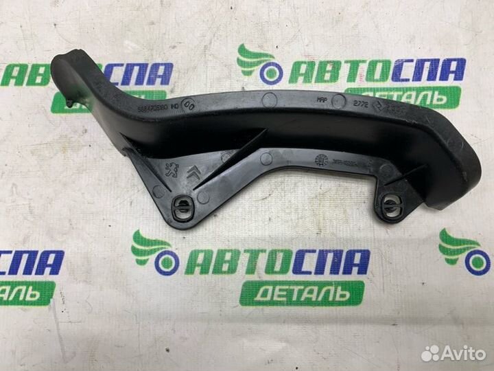 Накладка кузова правая Citroen C5 X7 DW10cted4