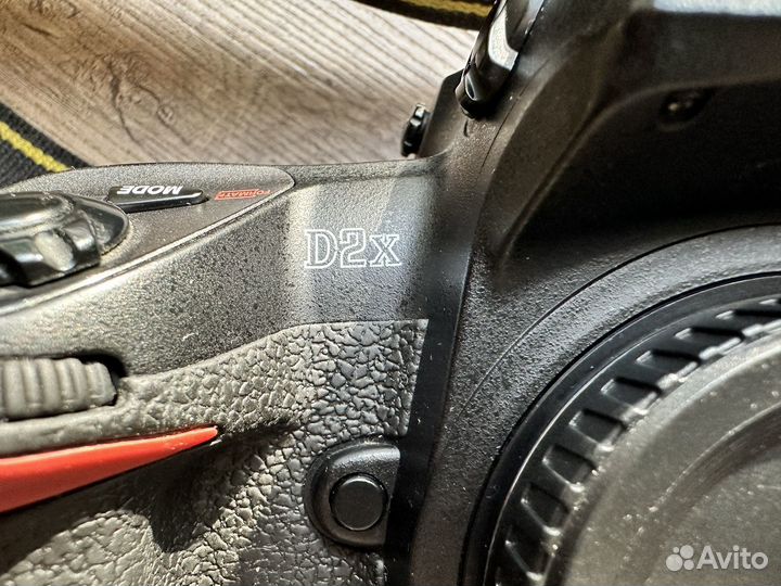 Nikon D2x пробег 98000 кадров