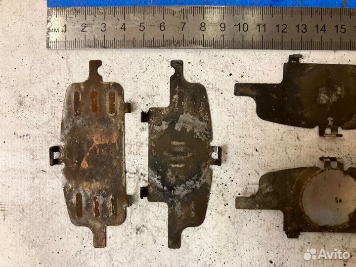 Пластины антискрипные комплект Infiniti