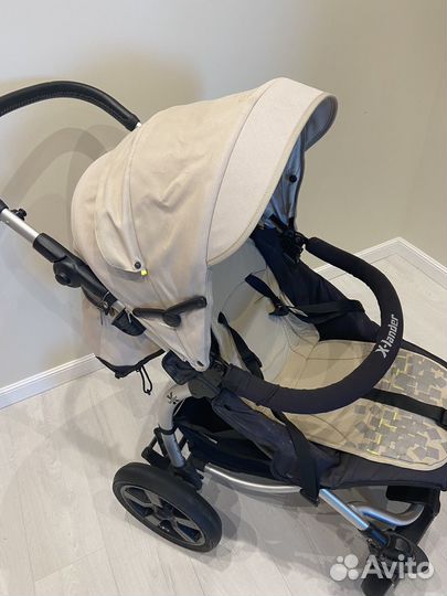 Прогулочная коляска с надувными колесами