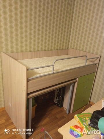Детская кровать+ стол+комод+ортопедический матрас