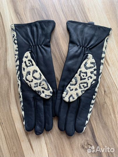 Перчатки кожаные Givenchy