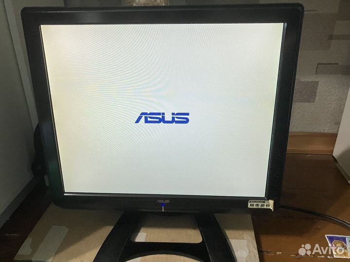 Монитор Asus