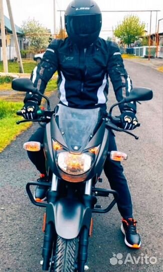 Мотоцикл Bajaj Pulsar 180