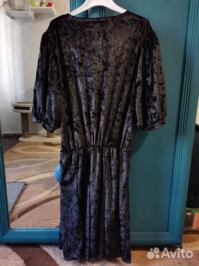 Бархатное платье Reserved