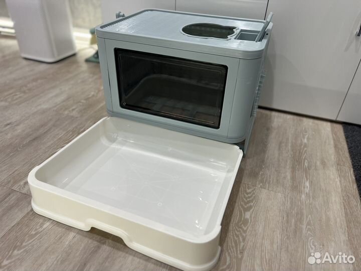 Кошачий туалет закрытый (новый)