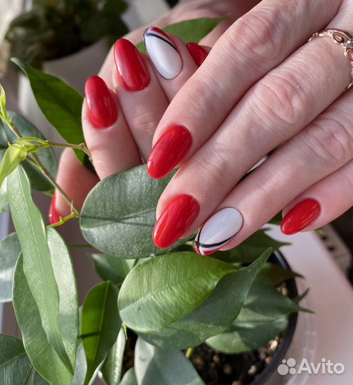 Маникюр / педикюр