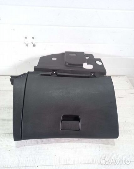 Бардачок Chevrolet Cruse J300