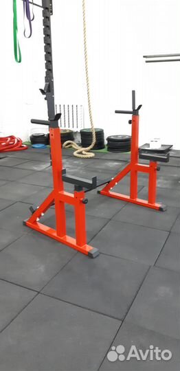 Стойки скамья с керлом штанга