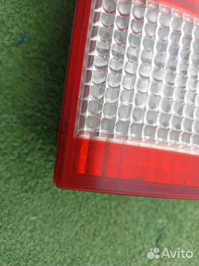 Фонарь задний правый Ford Focus 1 универсал 2.0