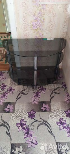 Тумбочка стеклянная