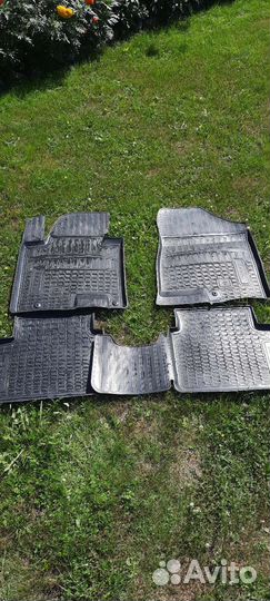 Продам коврики KIA ceed