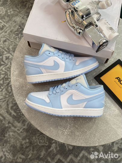 Nike Air Jordan 1 Low 'Ice Blue'