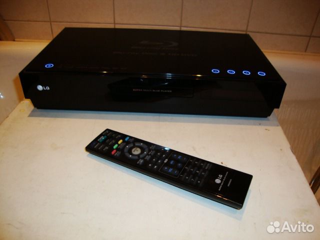Blu-ray плеер. LG BH-100