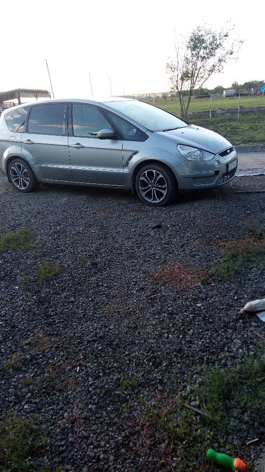 Ford S-MAX: фото владельца