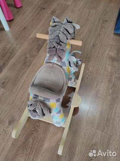 Детская качалка лошадь