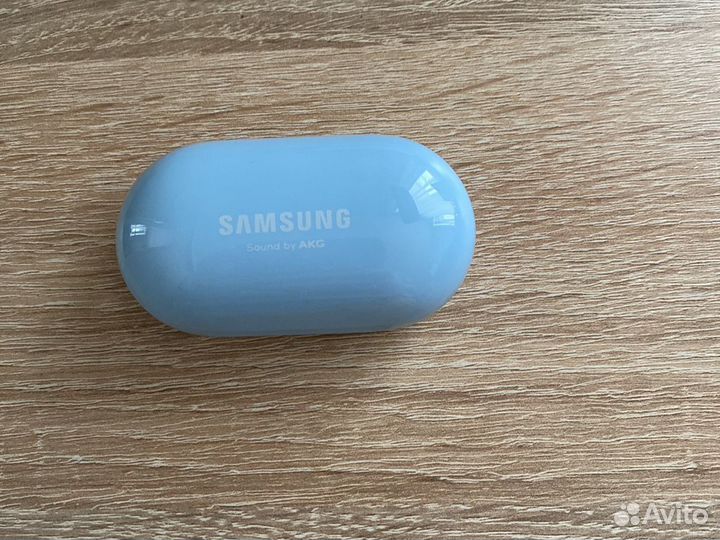 Беспроводные наушники samsung buds