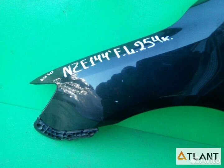 Крыло переднее левое toyota corolla axio