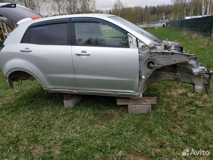 Порог с центральной стойкой Ssang Yong Actyon New