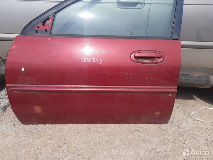 Дверь nissan sentra