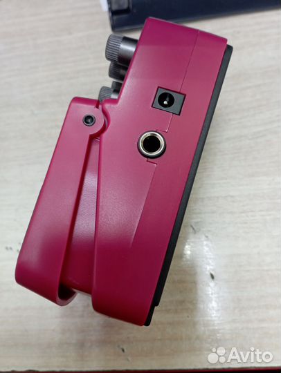 Гитарная педаль Behringer UM300