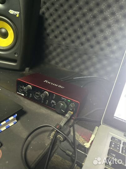 Звуковая карта focusrite scarlett 2i2