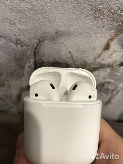 Airpods 2