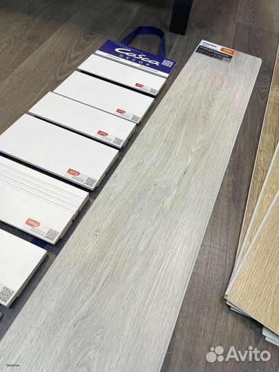 Кварцвиниловая плитка для пола замковая