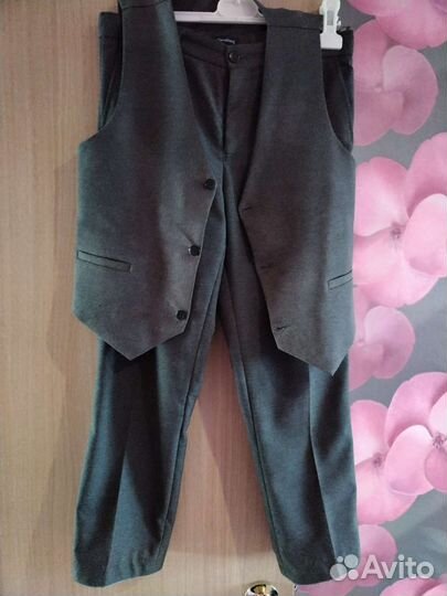 Школьный костюм для мальчика серый 152