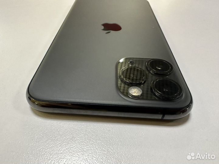 iPhone 11 Pro, 64 ГБ