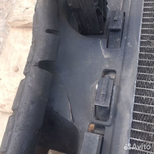 Радиатор охлаждения двигателя volvo S80