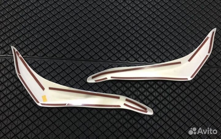 Prado 150 2009 - 2013 Реснички на фары Z3QZ9