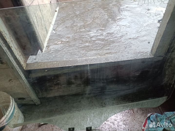 Заднее левое стекло LADA Largus