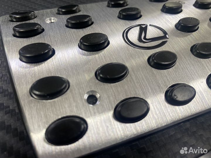 Накладки на педали Lexus LX470 / LX570