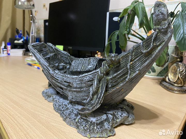 Украшение-корабль для аквариума