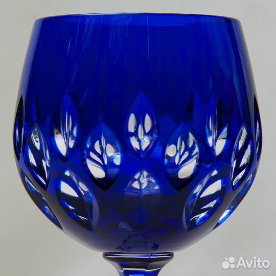 Хрустальный бокал