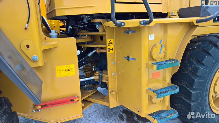 Фронтальный погрузчик Force vector FV835, 2023