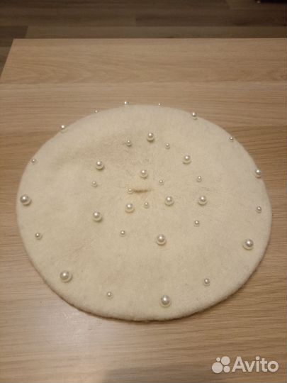 Берет новый женский