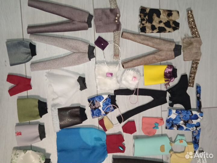 Набор одежды для кукол Барби и подобных